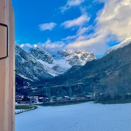 Walliser Stadel Holiday home Fieschertal