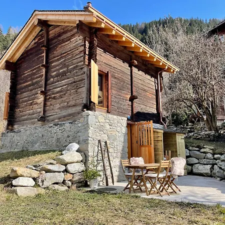 بيت للعطل Walliser Stadel